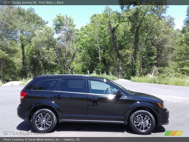 Pitch Black / Black 2017 Dodge Journey SE