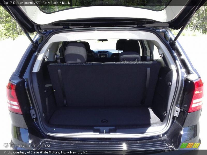 Pitch Black / Black 2017 Dodge Journey SE
