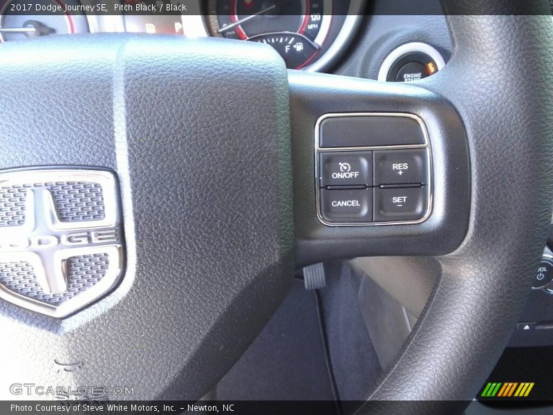 Pitch Black / Black 2017 Dodge Journey SE