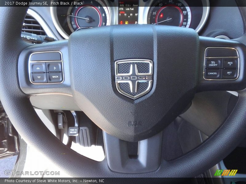 Pitch Black / Black 2017 Dodge Journey SE