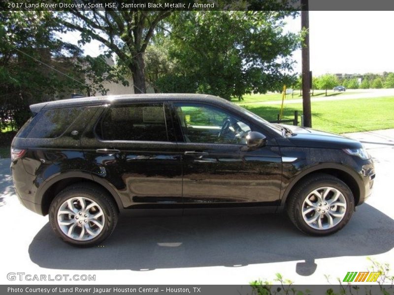 Santorini Black Metallic / Almond 2017 Land Rover Discovery Sport HSE