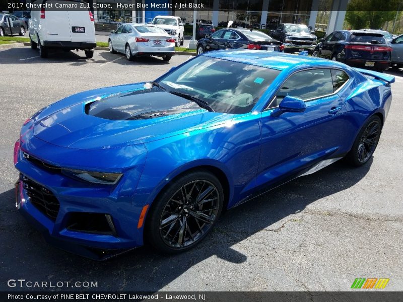 Front 3/4 View of 2017 Camaro ZL1 Coupe