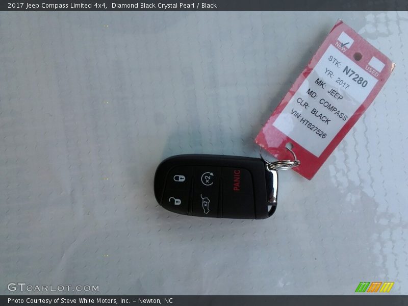 Diamond Black Crystal Pearl / Black 2017 Jeep Compass Limited 4x4