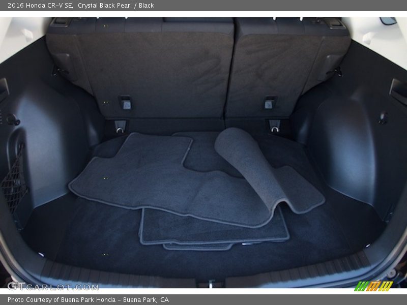 Crystal Black Pearl / Black 2016 Honda CR-V SE
