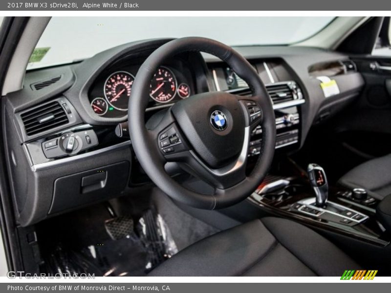 Alpine White / Black 2017 BMW X3 sDrive28i