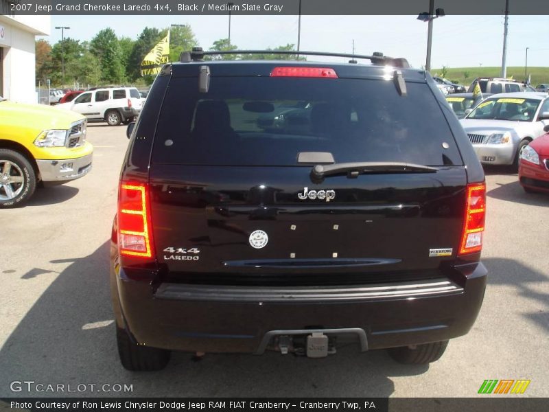 Black / Medium Slate Gray 2007 Jeep Grand Cherokee Laredo 4x4