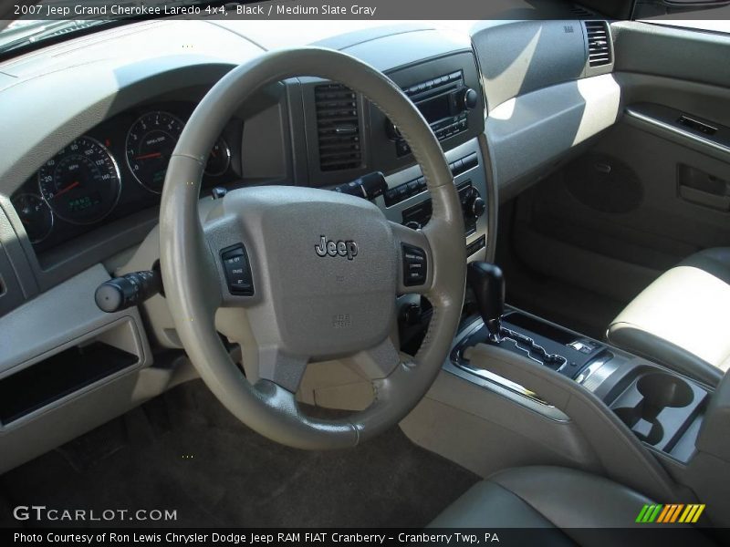 Black / Medium Slate Gray 2007 Jeep Grand Cherokee Laredo 4x4