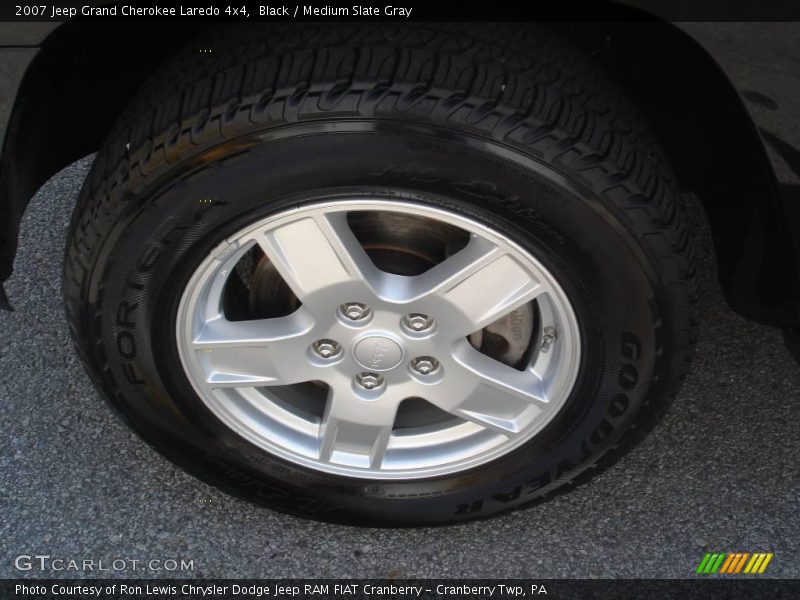 Black / Medium Slate Gray 2007 Jeep Grand Cherokee Laredo 4x4