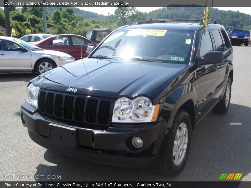 Black / Medium Slate Gray 2007 Jeep Grand Cherokee Laredo 4x4
