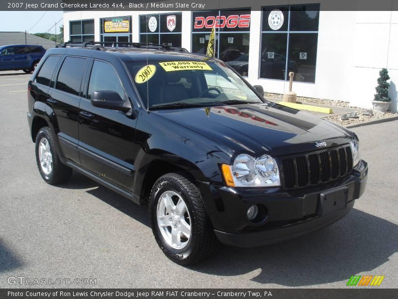 Black / Medium Slate Gray 2007 Jeep Grand Cherokee Laredo 4x4