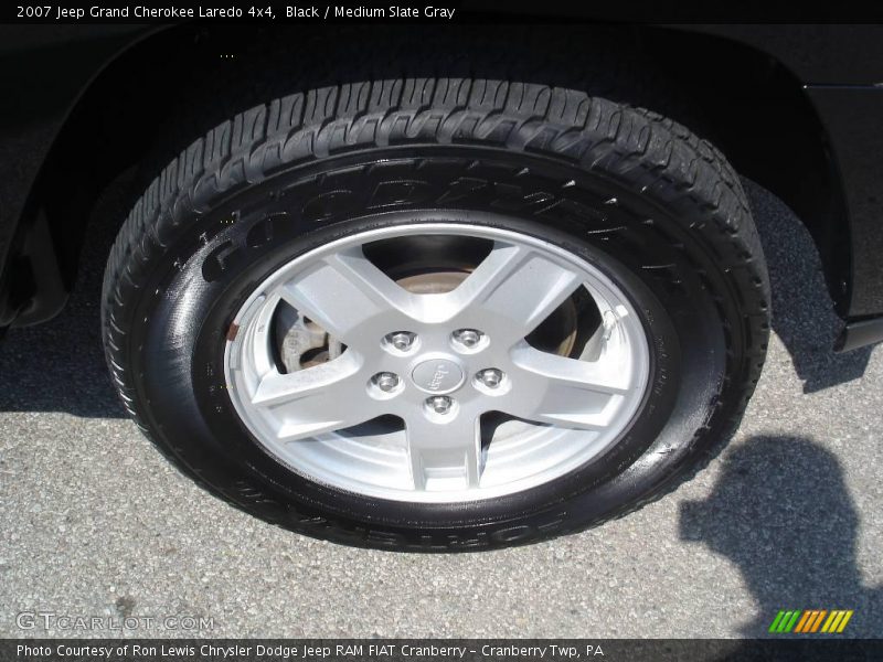Black / Medium Slate Gray 2007 Jeep Grand Cherokee Laredo 4x4