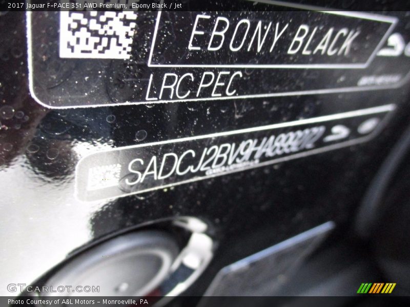 Ebony Black / Jet 2017 Jaguar F-PACE 35t AWD Premium