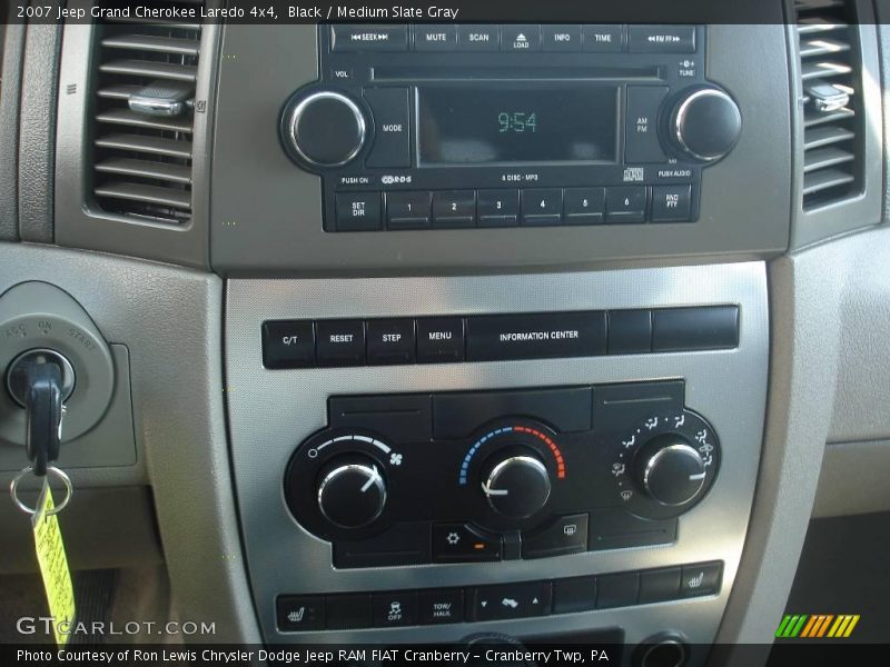 Black / Medium Slate Gray 2007 Jeep Grand Cherokee Laredo 4x4