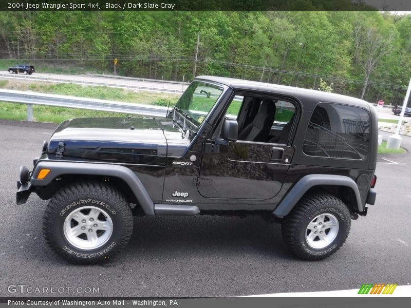 Black / Dark Slate Gray 2004 Jeep Wrangler Sport 4x4