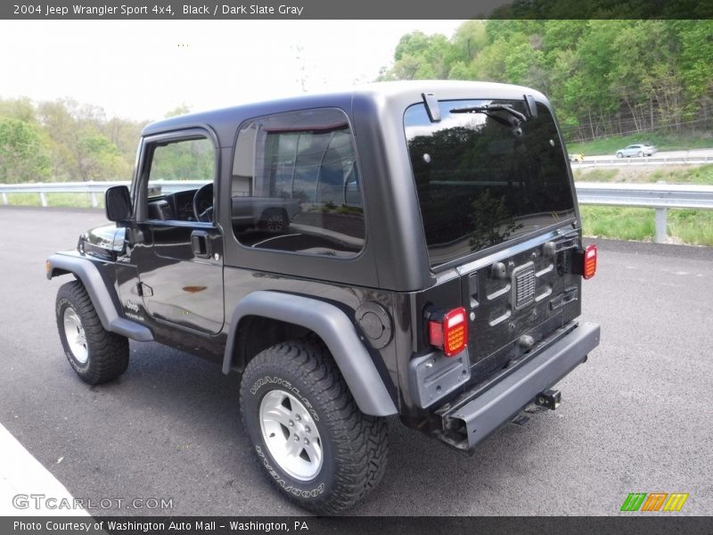 Black / Dark Slate Gray 2004 Jeep Wrangler Sport 4x4