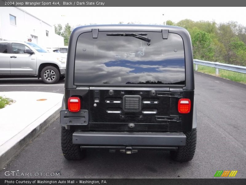 Black / Dark Slate Gray 2004 Jeep Wrangler Sport 4x4