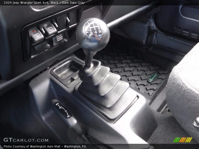 Black / Dark Slate Gray 2004 Jeep Wrangler Sport 4x4