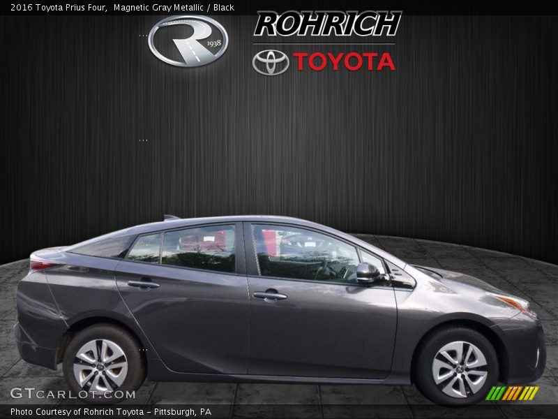 Magnetic Gray Metallic / Black 2016 Toyota Prius Four