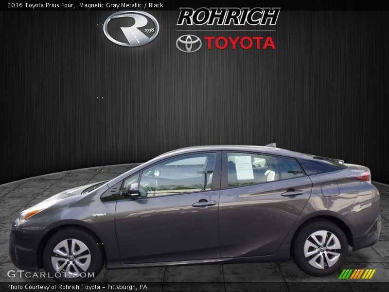 Magnetic Gray Metallic / Black 2016 Toyota Prius Four