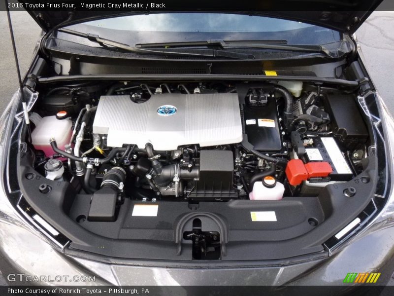 Magnetic Gray Metallic / Black 2016 Toyota Prius Four