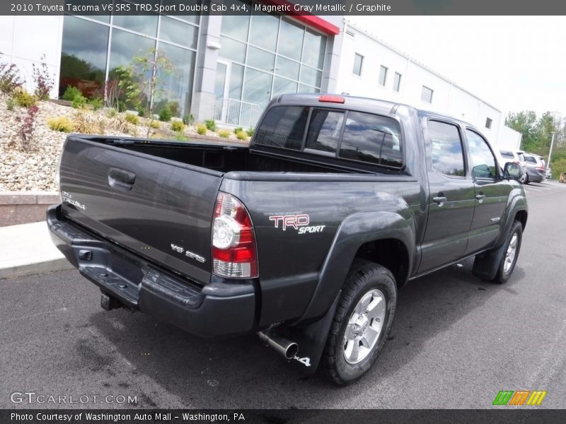 Magnetic Gray Metallic / Graphite 2010 Toyota Tacoma V6 SR5 TRD Sport Double Cab 4x4