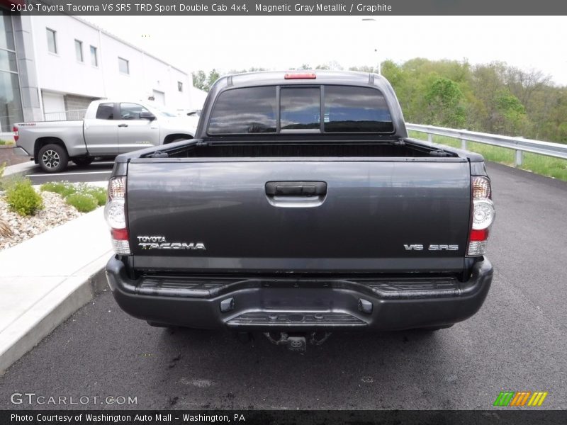 Magnetic Gray Metallic / Graphite 2010 Toyota Tacoma V6 SR5 TRD Sport Double Cab 4x4