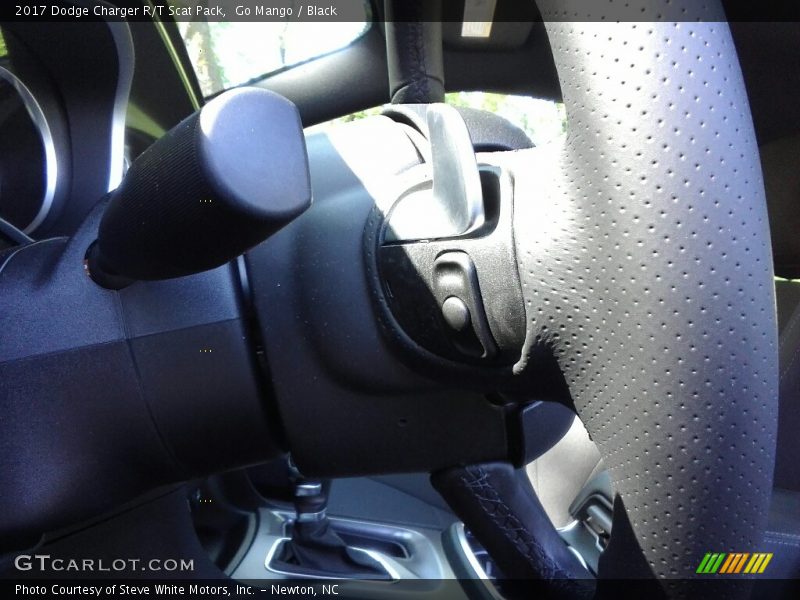 Go Mango / Black 2017 Dodge Charger R/T Scat Pack