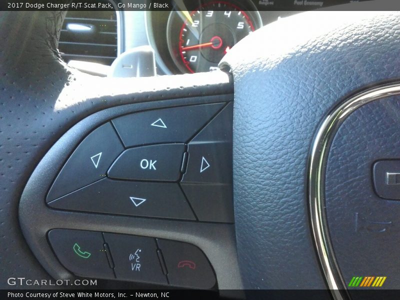 Go Mango / Black 2017 Dodge Charger R/T Scat Pack