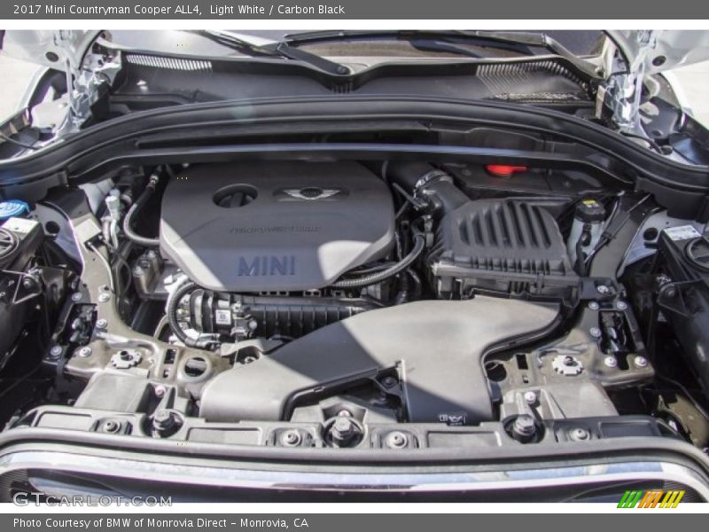 Light White / Carbon Black 2017 Mini Countryman Cooper ALL4