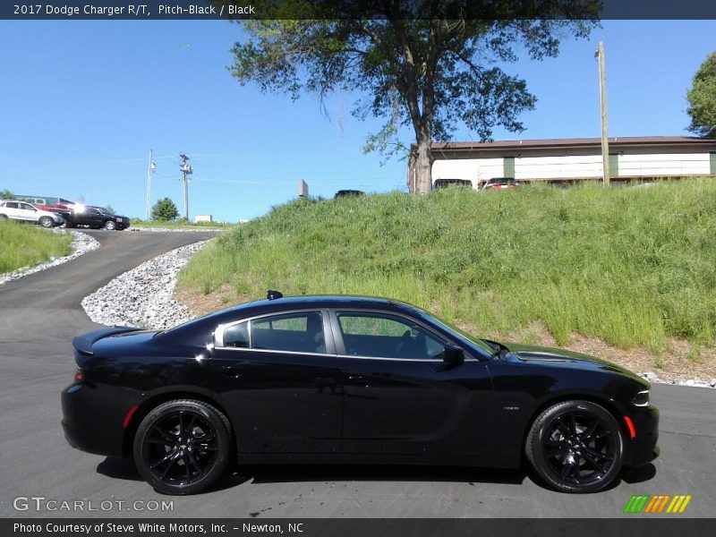 Pitch-Black / Black 2017 Dodge Charger R/T