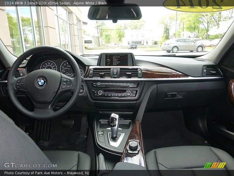 Alpine White / Black 2014 BMW 3 Series 320i xDrive Sedan