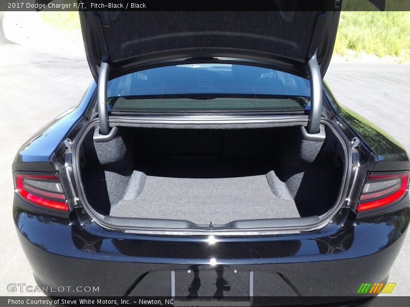 Pitch-Black / Black 2017 Dodge Charger R/T