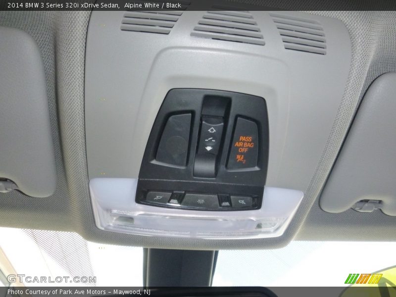 Alpine White / Black 2014 BMW 3 Series 320i xDrive Sedan