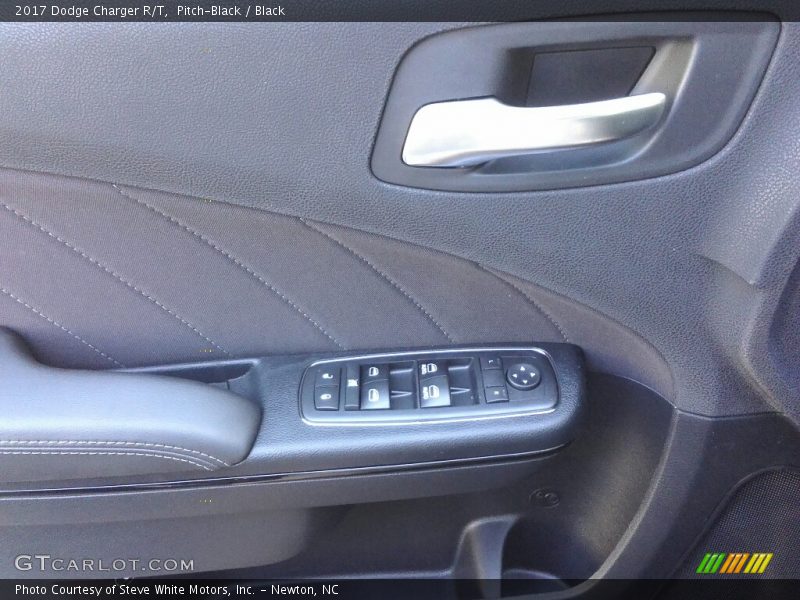 Pitch-Black / Black 2017 Dodge Charger R/T