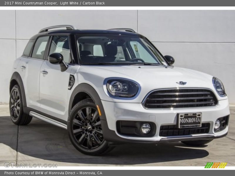 Light White / Carbon Black 2017 Mini Countryman Cooper