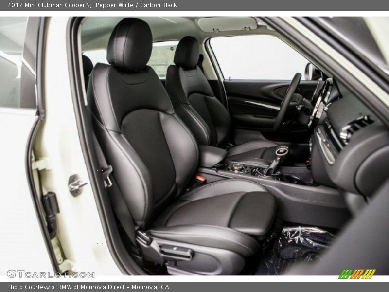 Pepper White / Carbon Black 2017 Mini Clubman Cooper S