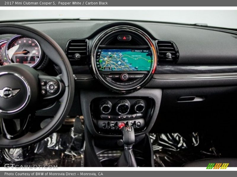 Pepper White / Carbon Black 2017 Mini Clubman Cooper S