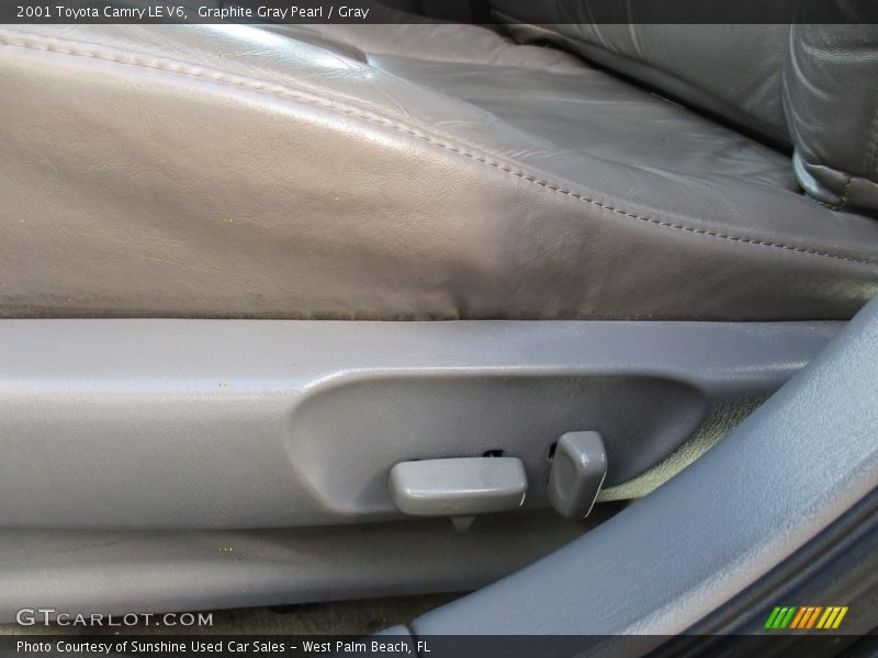 Graphite Gray Pearl / Gray 2001 Toyota Camry LE V6