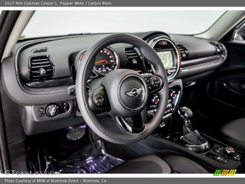 Pepper White / Carbon Black 2017 Mini Clubman Cooper S