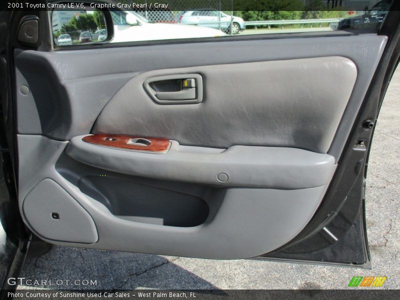 Graphite Gray Pearl / Gray 2001 Toyota Camry LE V6