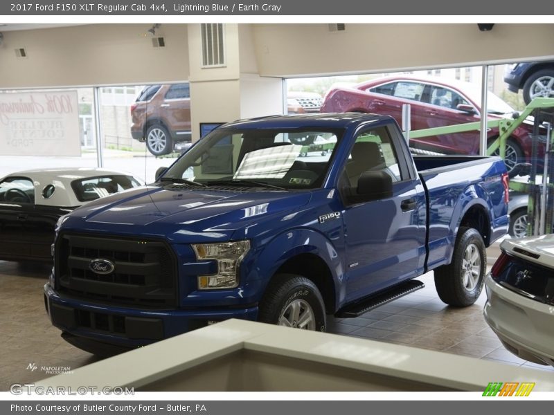 Lightning Blue / Earth Gray 2017 Ford F150 XLT Regular Cab 4x4