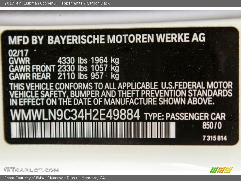 Pepper White / Carbon Black 2017 Mini Clubman Cooper S