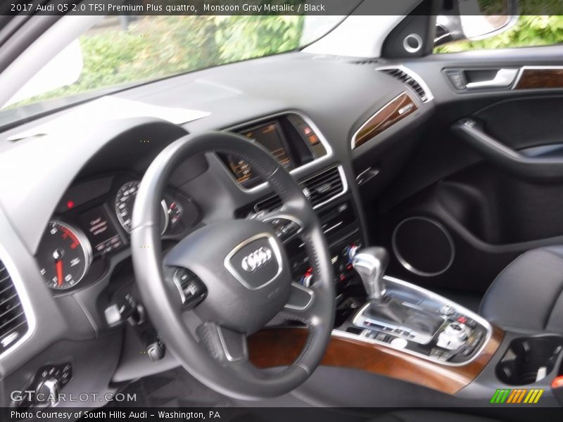 Monsoon Gray Metallic / Black 2017 Audi Q5 2.0 TFSI Premium Plus quattro