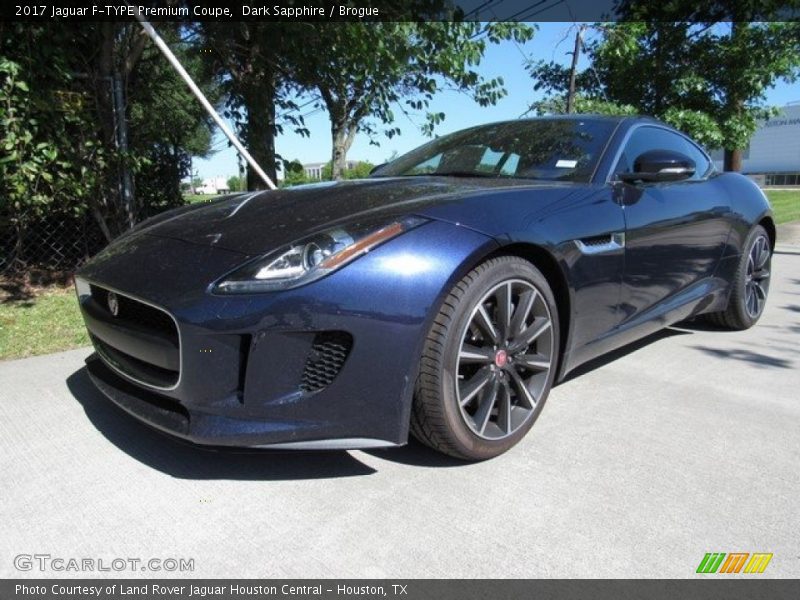 Front 3/4 View of 2017 F-TYPE Premium Coupe