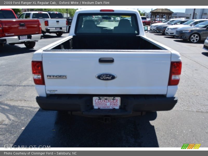 Oxford White / Medium Dark Flint 2009 Ford Ranger XL Regular Cab