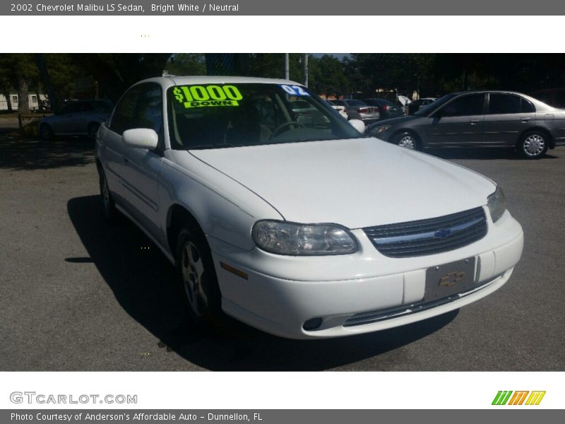 Bright White / Neutral 2002 Chevrolet Malibu LS Sedan