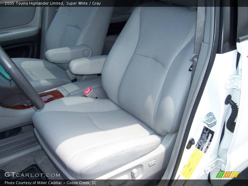 Super White / Gray 2005 Toyota Highlander Limited