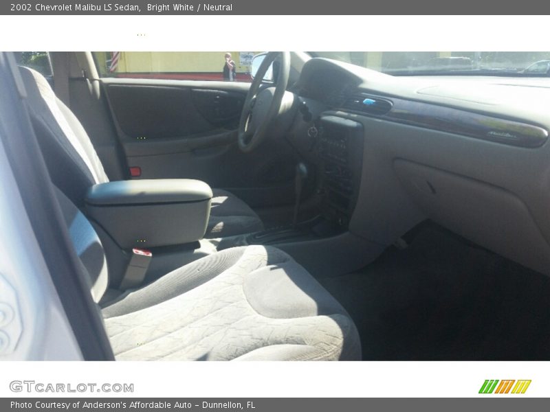 Bright White / Neutral 2002 Chevrolet Malibu LS Sedan
