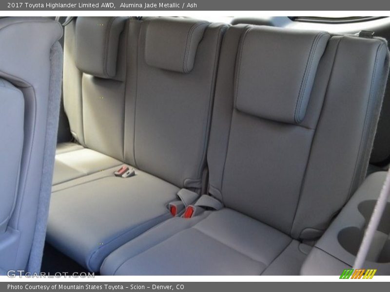 Alumina Jade Metallic / Ash 2017 Toyota Highlander Limited AWD