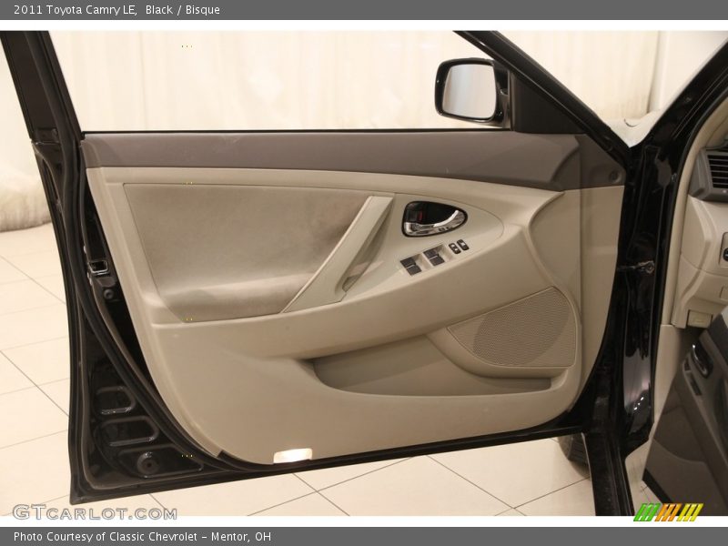 Black / Bisque 2011 Toyota Camry LE